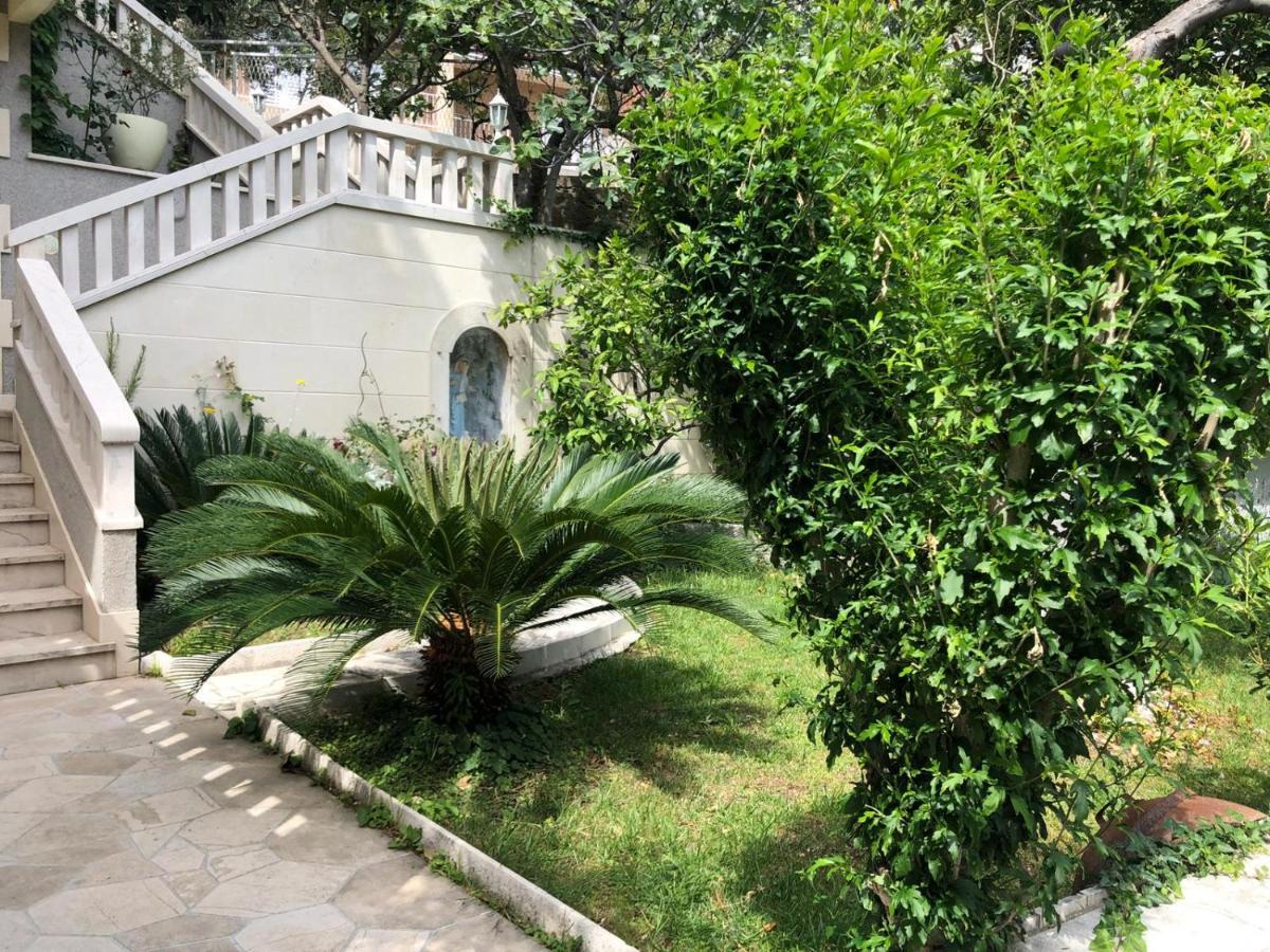 Villa Rosso Baska Voda Exterior photo