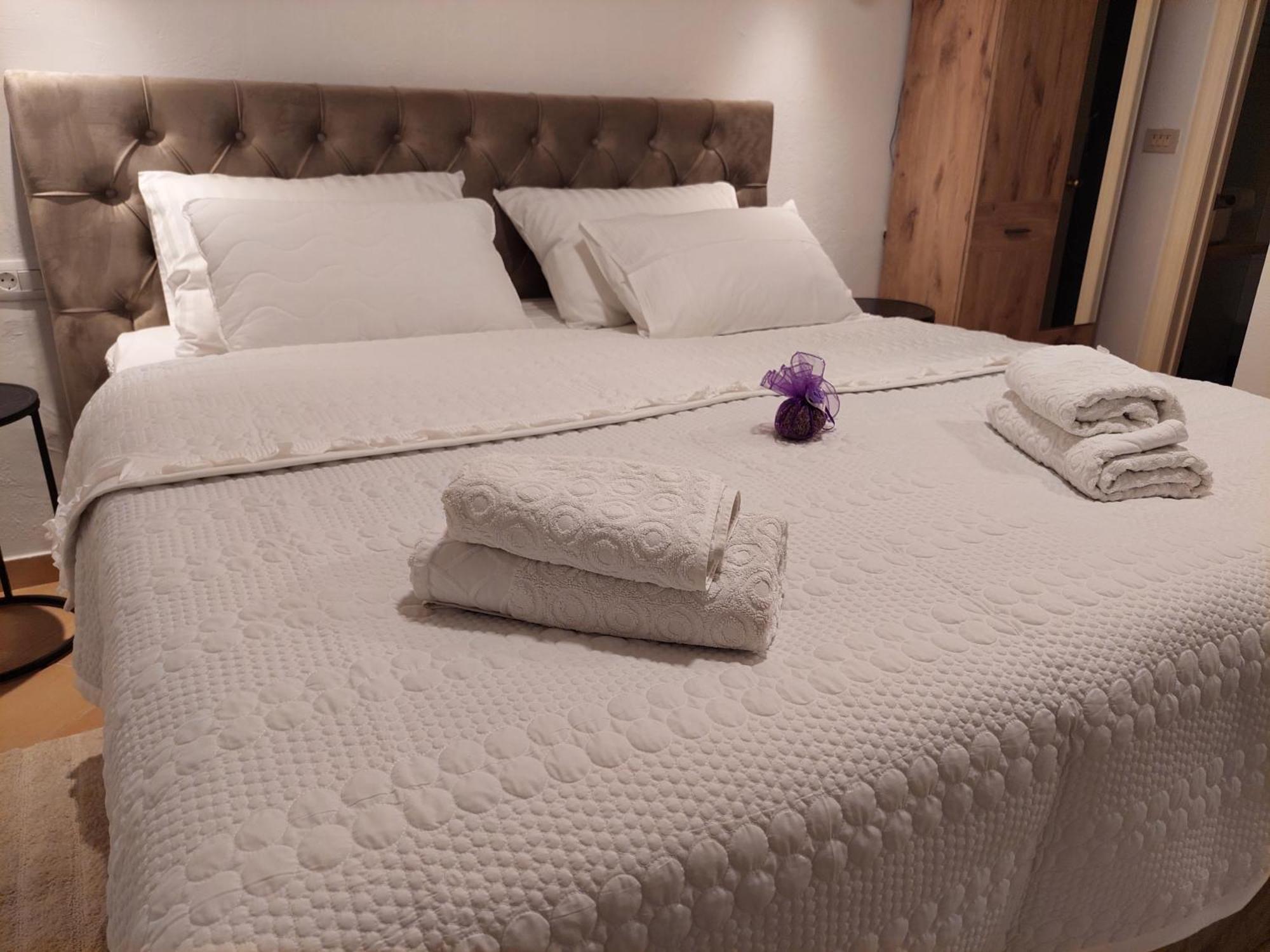 Villa Rosso Baska Voda Room photo