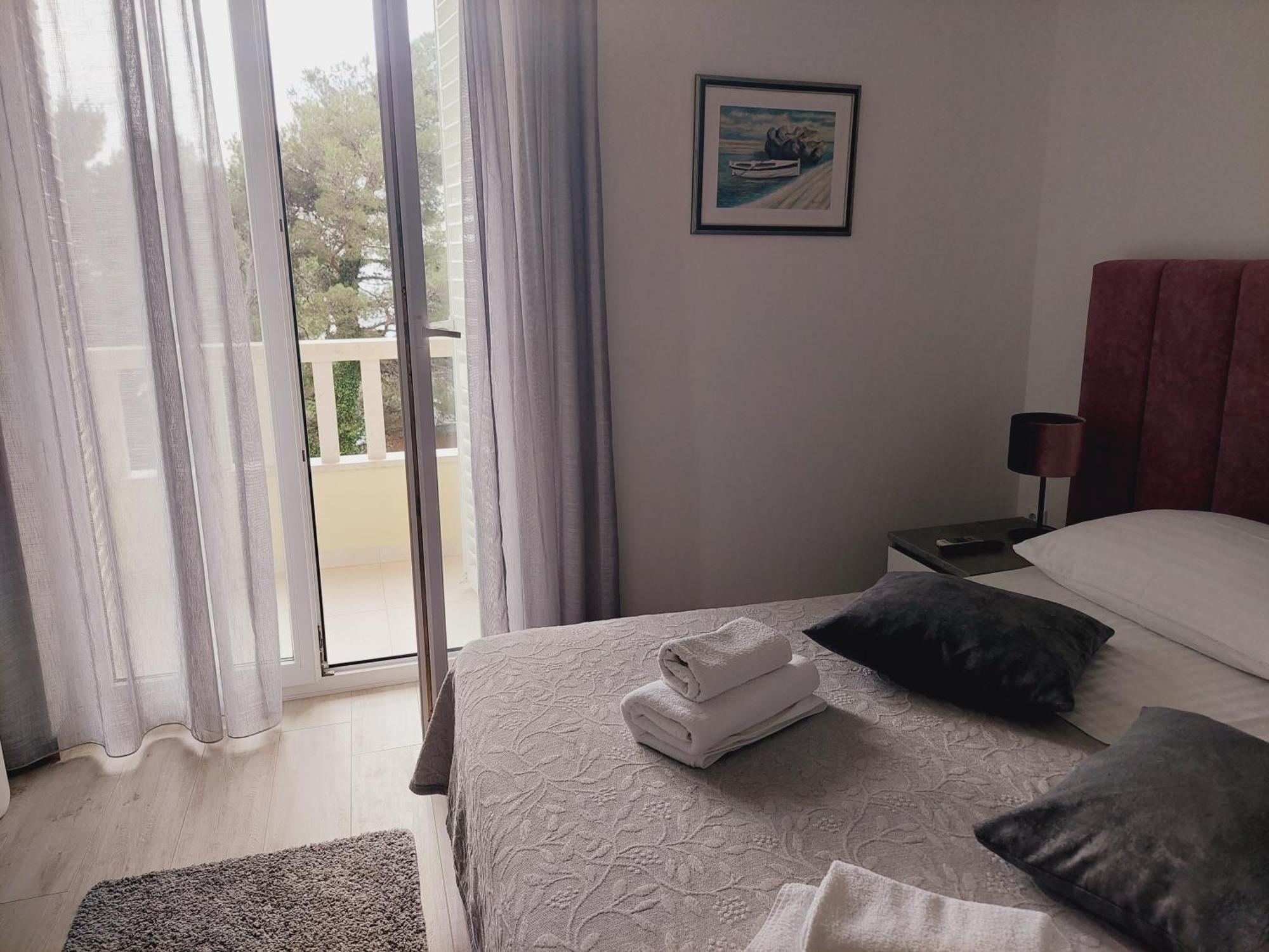 Villa Rosso Baska Voda Room photo